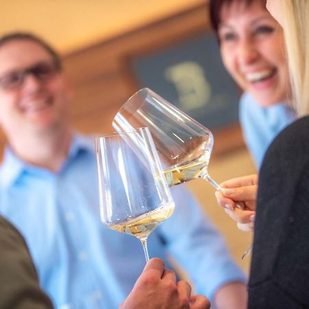 Weingut Breitenfelder เร็ทซ์ ภายนอก รูปภาพ