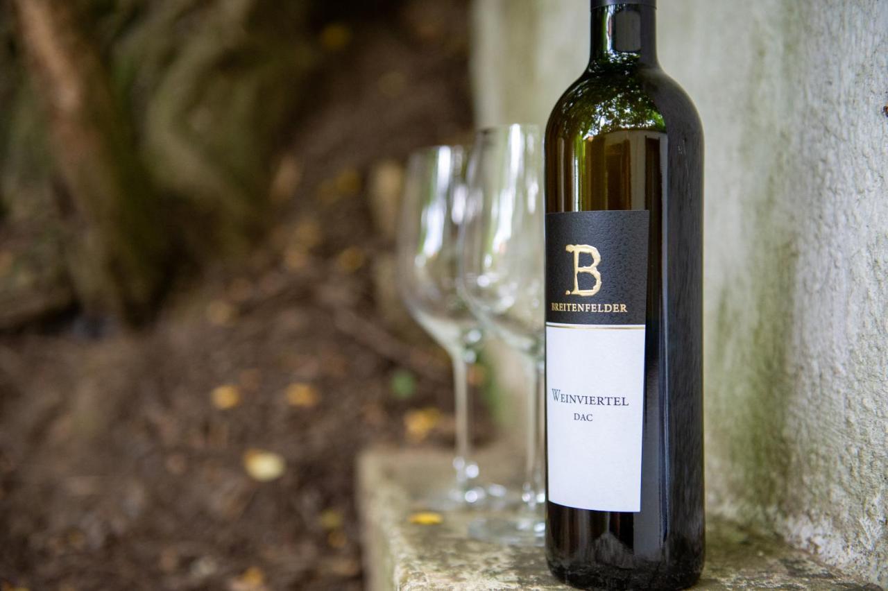 Weingut Breitenfelder เร็ทซ์ ภายนอก รูปภาพ